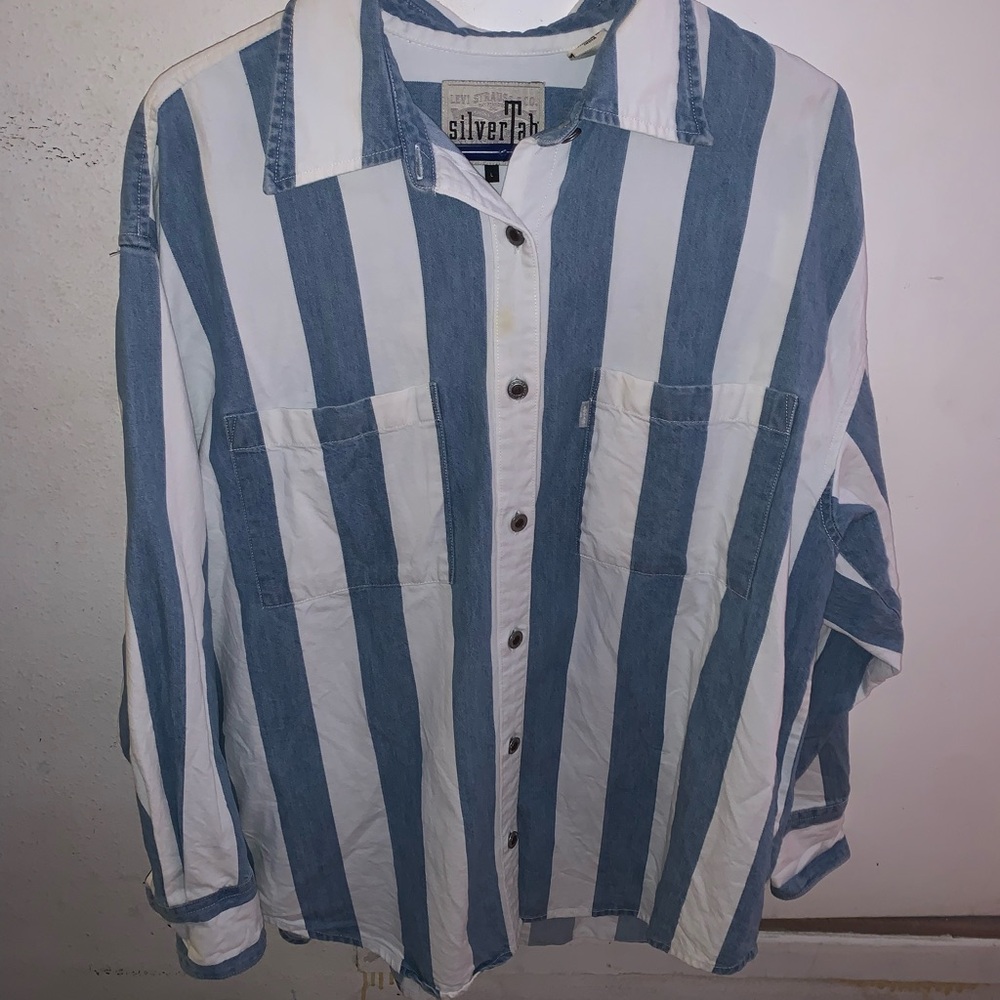Levis Silvertab Button Down Oversized Top - image 1